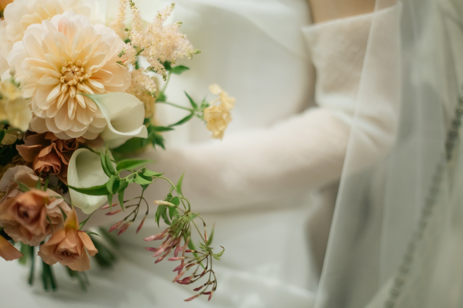 NEWHITE ニューホワイトFate DRESS + S Sleeves フェイトドレス　エススリーブス